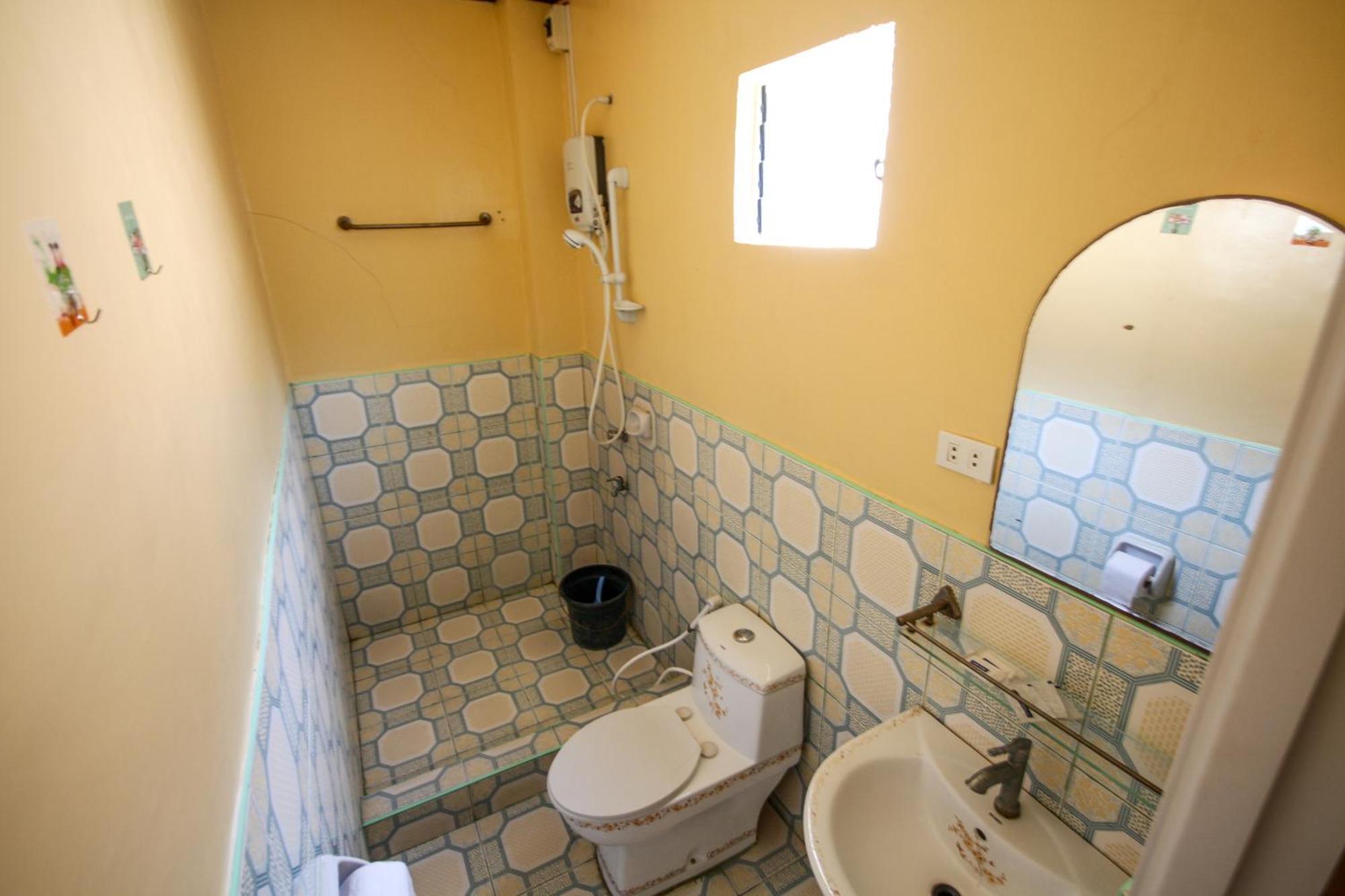 Bella Beach Resort Batangas Lian Zewnętrze zdjęcie